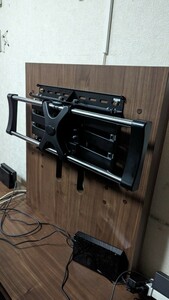 テレビ壁掛けアーム　パネル付き　しっかりした造りです！！　50kgまで吊れます！