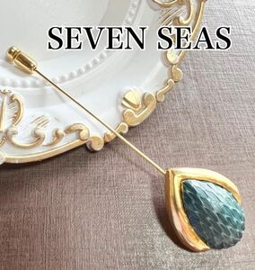 【SEVEN SEAS】セブンシーズ　グリーン　ヘビ革　ゴールド　ピンブローチ