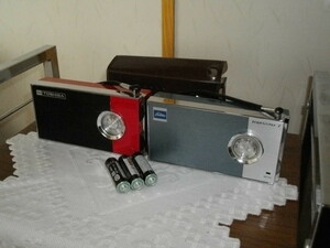 レアー・レトロ　1969(昭和44）年ころ　東芝 7P-70(赤)、7P-70A(青) 　日本製ＡＭ専用７石ラジオ（分解洗浄・部品交換整備品、電池３本付）