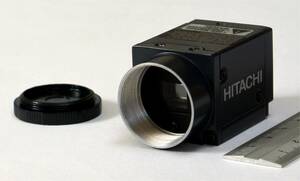 ★ 日立/Hitachi　KP-F33-S8　CCDカメラ　超小型 白黒プログレッシブスキャン　1/3”　動作品　美品