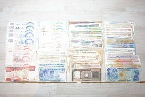 【KN7U】 超大量！ 外国紙幣 旧紙幣 世界の紙幣 いろいろな国 まとめ売り シンガポールドル 約372ドル 他 紙幣 コレクションに