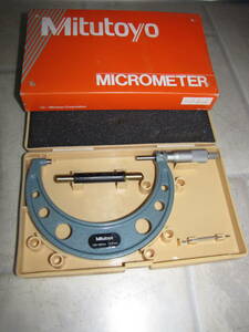 Mitutoyo MADE IN JAPAN MICROMETER 103-141 OM-125 100-125mm 0.01mm