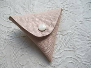 手作り 本革製三角財布 コインケース 小銭入れ 淡いピンク型押し 硬め