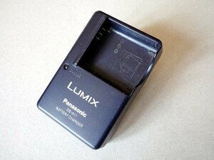 Panasonic純正 DE-A11 LUMIX バッテリー充電器　ジャンク