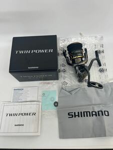 【美品】SHIMANO TWIN POWER 20 ツインパワー 4000XG シマノ　スピニングリール　巻糸付　GST050902 
