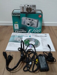 FUJIFILM 　FinePix　F700 デジタルカメラ　SUPER CCD