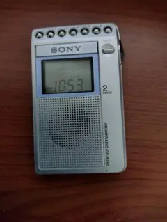 ラジオ SONY ICF-R351(多分故障品)