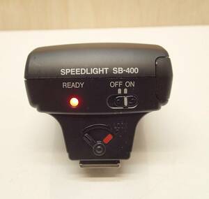 J120A ニコン Nikon ストロボ スピードライト SPEEDLIGHT フラッシュ　SB-400　通電OK 現状品 詳しい動作未確認の為ジャンク 