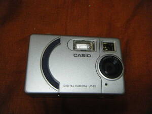 ●カシオ　CASIO デジタルカメラ　LV-20 ジャンク品●