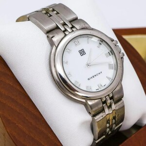 ◆稼働 GIVENCHY 腕時計 新品電池 ホワイト文字盤 メンズ b