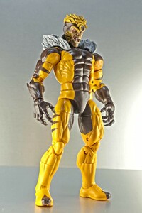 旧品 セイバートゥース/ビクタークリード マーベルレジェンド アポカリプスビルド ハズブロ 6インチ コミック Xメン X-MEN MARVEL LEGENDS