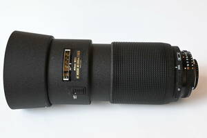 Nikon ED AF NIKKOR 80-200mm 1:2.8 D