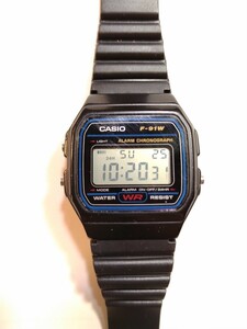 CASIO　中古デジタルメンズ腕時計稼働品