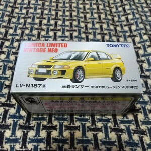 未使用 LV-N187a 三菱 ランサーGSR エボリューションV（黄） （1/64スケール トミカリミテッドヴィンテージNEO 301332）