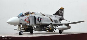 1/48 アメリカ海軍 F-4J ファントムⅡ 組立塗装済完成品