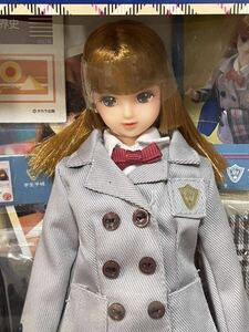 フローラ カレンダーガール ドール リカちゃん ジェニーフレンド タカラトミー 人形 全日本女子高生制服通り