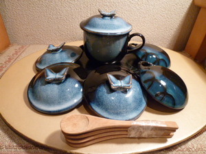 蝶々モチーフ茶碗蒸し１客＆木製スプーン４本＆蓋のみ５個＆銘々皿１枚　新品・未使用・展示品