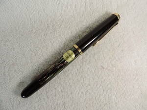 ドイツ製・美品・吸入式ペリカン万年筆 ペン先一EF 金14C-585・PELIKAN 400 GERMANY