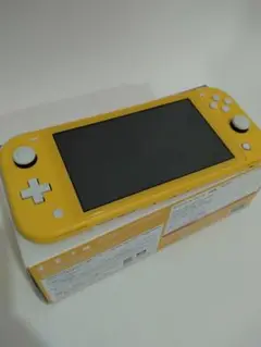 Nintendo Switch NINTENDO SWITCH LITE イエ…