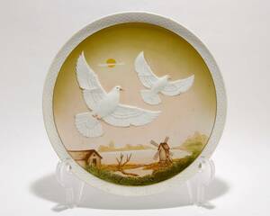 フッチェンロイター「２羽の白鳩」 原作：Hans Achtziger 絵皿 イヤープレート 1982年 特別限定品 直径26cm