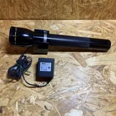 MAG-LITE 珍しい充電器付き