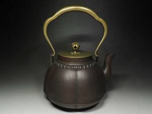 ■鉄瓶■鐵瓶・銅蓋・銅持手・湯沸・茶器・煎茶道具・f227