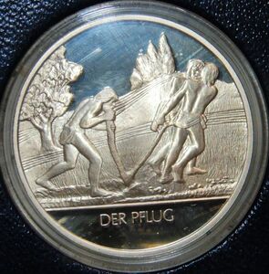 03 農耕 農作業の向上 プラウの発明 彫刻 海外 造幣局 限定版 人類進化と文化の形成 1976年作 純銀製 アートメダル シルバー コイン