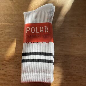 POLER FURRYFONT SKATE SOCKS フリーサイズ　送料込（定形外）日本製　レディース用