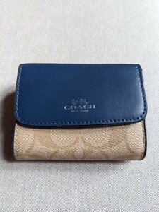 ★COACH・コーチ★折りたたみ財布★二つ折り財布★