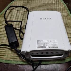SoftBank ソフトバンク 光BBユニット E-WMTA2.4 EVO2.4 Wi-fi ルーター 動作品 中古品本体とAC電源のみです