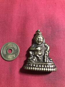 チベット仏像　　銅製　　時代物　　　仏像　　　珍しい　　小さい　　