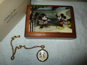 1990年代 ディズニーストア 限定コレクション 　ミッキーとミニー懐中時計 未使用