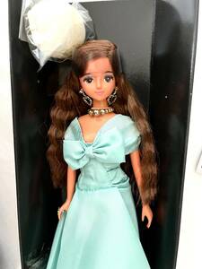 未使用　タカラ　ジェニー　初代　Ellie エリー　1986年　タカラから頂いたお人形です