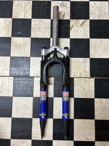 中古ROCKSHOX ロックショックス 26インチ　giantジャイアントのMTB 