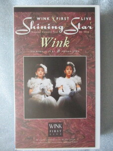 ＶＨＳビデオ Wink FIRST LIVE(鈴木早智子/相田翔子)【Shining Star】歌詞カード付 9曲 40分 ポリスター 1990 　　　　 　j384