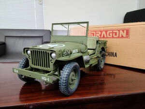 ドラゴン製　アメリカ陸軍 1/4トン 4×4 小型軍用車 1/6サイズ ディスプレイモデル完成品 ジープ 