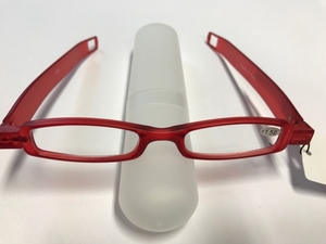 新品　コンパクト　折りたたみ　シンプル　老眼鏡　+1.5　レッド