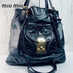 ◆美品◆ miumiu ミュウミュウ ハンドバッグ ショルダーバッグ レザー 黒 ブラック A4 斜め掛け 通勤バッグ マザーバッグ 