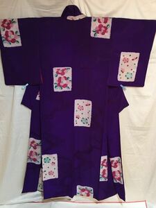 アンティークな着物　女性和装　袷　汚れあり　紫色系　花柄　和服　リメイク材料　古布　ハンドメイド