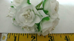 Millinery INNOCENT WHITE PEARL BEADED TEA ROSES SILK 6 Vint Style Dolls Crafts 海外 即決