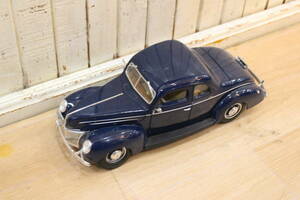 ●MAISTO/マイスト ジャガー 1/18 ダイキャスト 1939 Ford Deluxe ミニカー 自動車 乗用車 プラモデル コレクション●