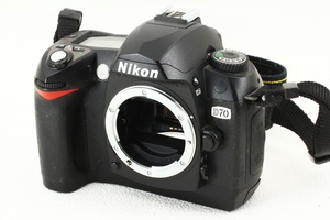 ジャンク品◆Nikon ニコン D70 ボディ◆610万画素 デジタル一眼/A4236