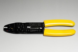 電工ペンチ、電線ストリッパー、切断機能 全長約215mm 【ミニモト】【minimoto】【ホンダ 4mini】【ツーリング】【カスタム】