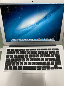 Apple　MacbookAir　13インチ　i7 1.7GHz A-115
