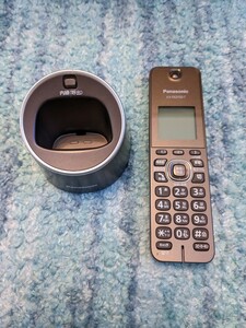 0604u0802　Panasonic コードレス電話機 KX-FKD550-T 子機用充電