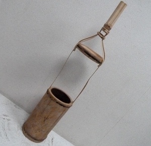 (☆BM)竹製 一重切り 銅筒入り 全高75㎝ 梅柄 茶道具 華道具 花瓶 花入れ 花器 天然木 和風 伝統工芸 銅製