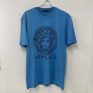 ■【新品・未使用品】春夏 ヴェルサーチ VERSACE 高級ロゴTシャツ⑨ ブルー×ブラックロゴ XLサイズ 半袖 難あり