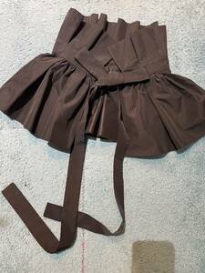 新品　アウトレット品　オーバースカート　黒　チュチュ　フリーサイズ　まきタイプ　ゴスロリ　コスプレ 制服スカート 