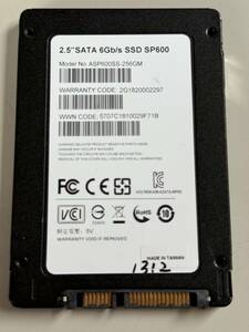 ADATA SSD 256GB【動作確認済み】1312　　