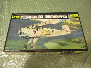プラモデル Heller エレール 1/72 Bucker Bu133 JUNGMEISTER 高等練習機 飛行機 未組み立て 昔の古いプラモデル